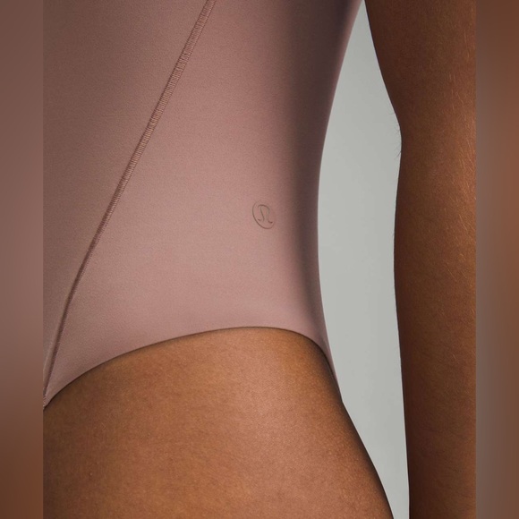 🆕 Lululemon Wundermost Ultra-Soft Nulu Square-Neck Sleeveless Bodysuit NWT - Picture 7 of 15